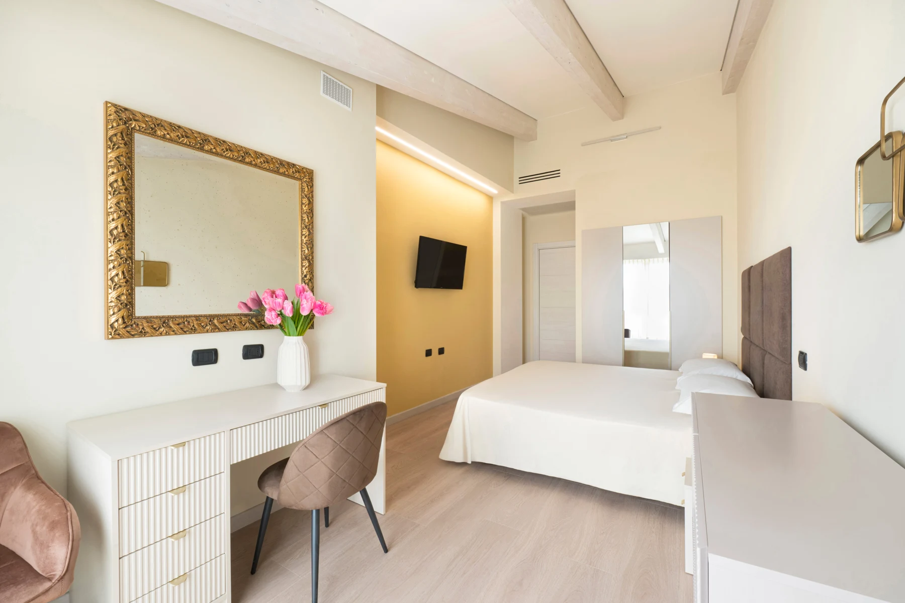 Bedroom with a dressing table